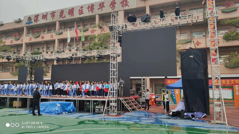 We developed front service P3.91 P4.81 outdoor led video wall panels